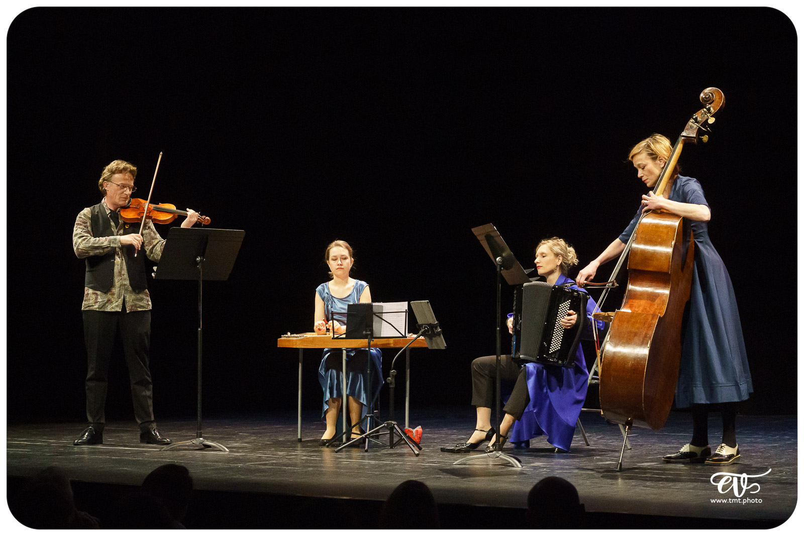 CENT-VINGT (LA PHILHARMONIE DE POCHE)